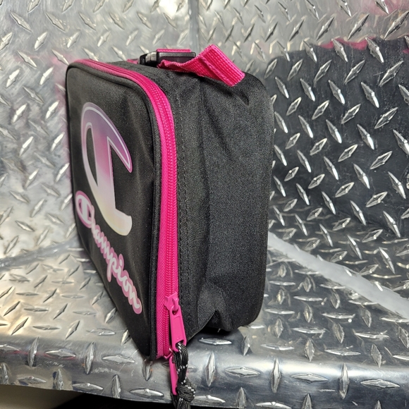 2FOR$40 Champion lunch kit - Picture 3 of 5